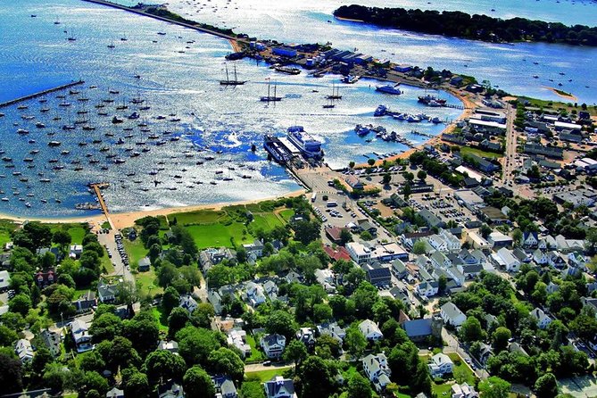 #1 Best 3hr Martha's Vineyard shared Island Tour from Oak Bluffs - Oak Bluffs to Aquinnah in 3 Hours: Why This Works