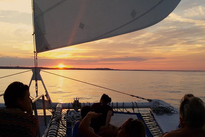 2 Hour Champagne Sunset Cruise from Grace Bay, Providenciales (Adult Only) - Pickup and Boarding at the Waterline (Wear This, Not That)