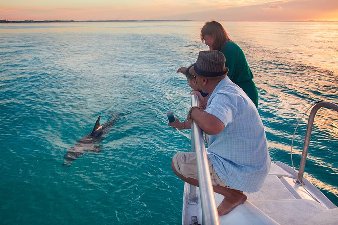2 Hour Champagne Sunset Cruise from Grace Bay, Providenciales (Adult Only) - Onboard Island Magic: Open-Air Comfort for Grown-Up Relaxing