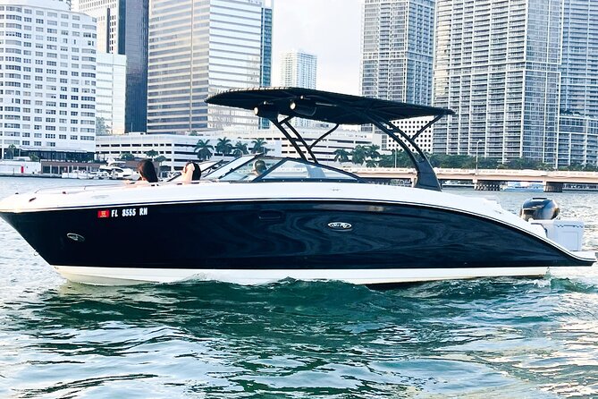 2-Hours Private Miami Boat Tour With Champagne - Key things that make this Miami boat tour special