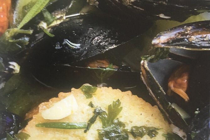 4-Hour Dalmatian Food and Wine flavors Experience in Split Patio - Green Market Morning: Shop the Ingredients That Drive the Menu