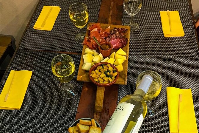 4-Hour Traditional Portuguese Food & Wine Tour in Porto - Key highlights you’ll feel on the walk