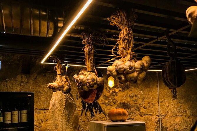 4-Hour Traditional Portuguese Food & Wine Tour in Porto - Where you meet: Church of Saint Ildefonso and an easy starting point