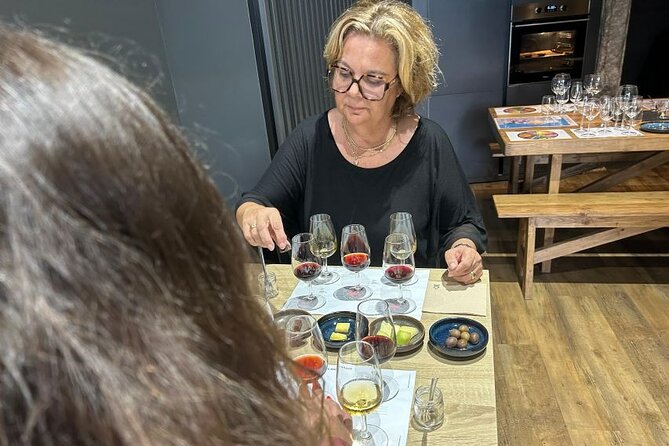 5 Port Wine Tasting with pairings - Price and Value: Is $42.24 Worth It?