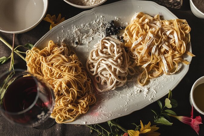 A Brunello Cooking Class with Vineyards View Winery - Wine pairings that actually teach you something