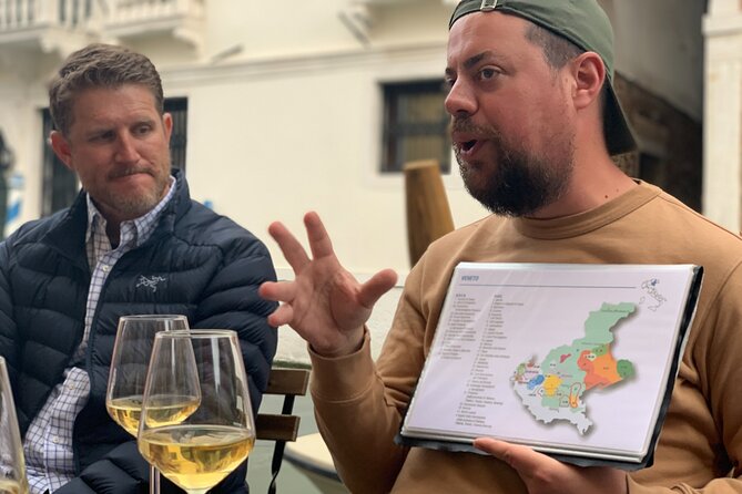 A Venetian Evening: Wine Tasting and Cicchetti with a Local Guide - Campo dei Frari: Where Wine Bars Feel Local