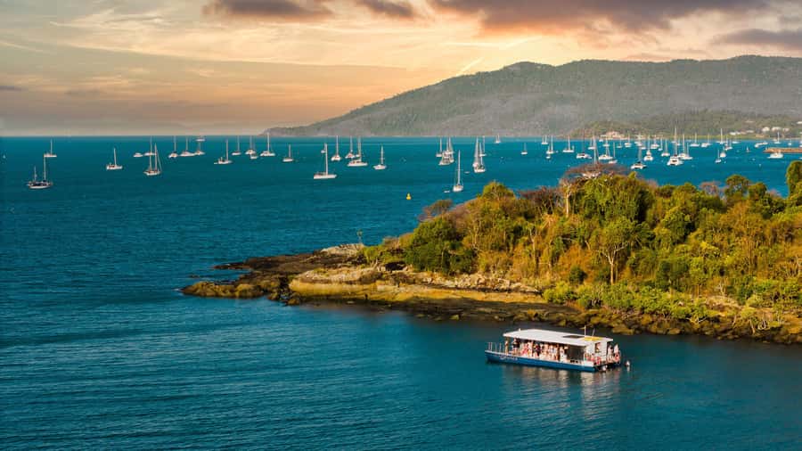 Airlie Beach: 2-Hour Sunset Cruise with Sparkling Wine - Key points to know before you sail