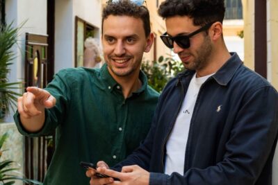 Alcudia: Self-Guided Gourmet Tapas and Wine Tour - Starting at Básico Gastro Bar: your first tap moment