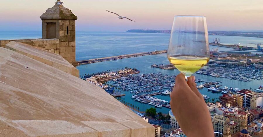 Alicante: Santa Bárbara Castle Wine Tasting & Tapas - DO Alicante vs Premium: Choose the Tasting That Fits Your Night