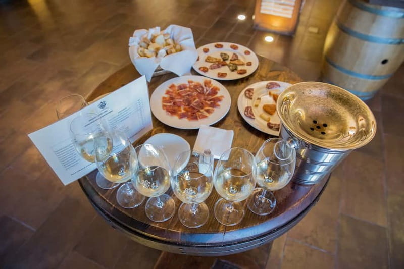 Alicante: Small-Group Countryside Wine Tour with 4 Tastings - The Photo Stop and Shop Time: Alicante Wine Souvenirs You’ll Actually Use