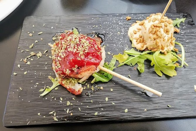 Alicante Wine Tasting and Tapas for Foodies - Casa Carbonell and Passeig Esplanada: the smart place to start