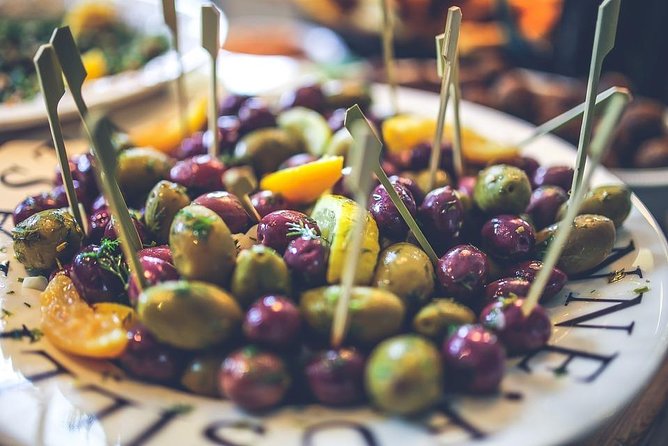 Alicante Wine Tasting and Tapas for Foodies - Who Silvina’s style works best for