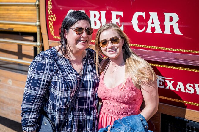 All-Inclusive Social Wine Tour - Lunch, Snacks, and Water: The Stuff That Keeps You Feeling Human