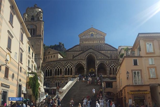Amalfi Coast Day Tour from Sorrento with Light Lunch and Wine - Timing and crowds: how the itinerary protects your sightseeing time