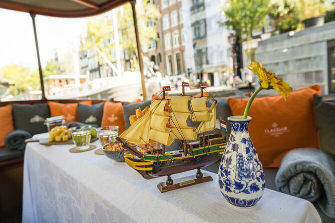Amsterdam Canal Cruise with Cheese and Wine - Singel, Munttoren, and the Flow of Money Through the City