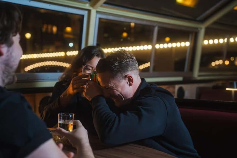 Amsterdam: Cheese & Wine Cruise Tasting Experience - Skinny Bridge at Magere Brug: The Photo Stop You’ll Actually Enjoy