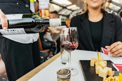 Amsterdam: Cozy Cheese & Wine Cruise Tasting Experience - Getting to Damrak Pier 5 (and What 75 Minutes Feels Like)