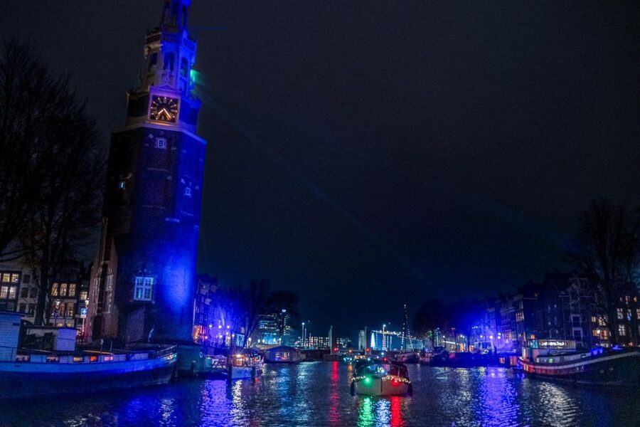 Amsterdam: Evening Candle Light Cruise With Wine & Cheese - FAQ