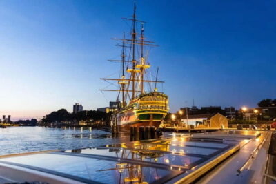 Amsterdam: Evening Cruise with Optional Wine and Snacks - Price and Value: What $22 Buys on This Night Canal Loop