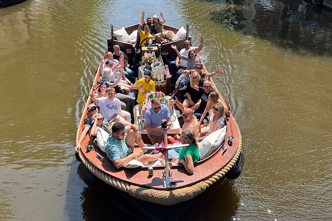 Amsterdam Luxury Boutique Boat tour with Unlimited Beer and Wine - De Wallen from the water: the Red Light District angle that makes sense