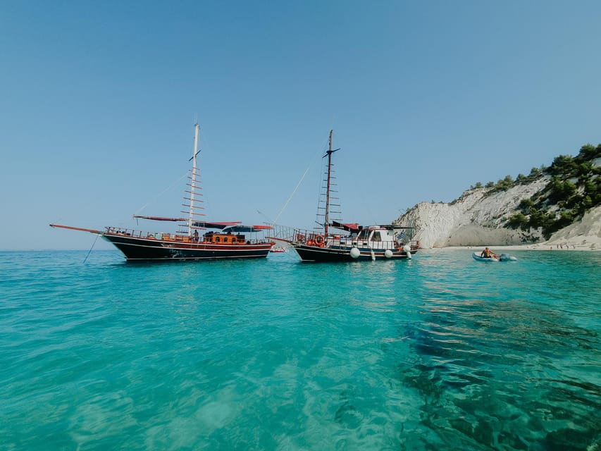 Argostoli: Full-Day Boat Trip with Lunch & Wine - Open bar and homemade lunch: does $76 make sense?