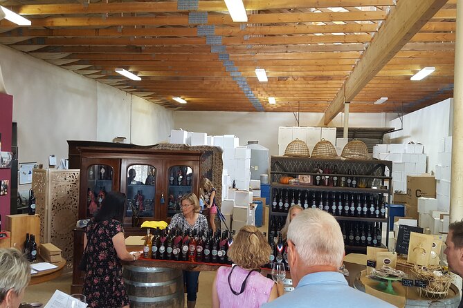 Arizona Winery All-Inclusive Tour with Lunch & Tastings - Group size, vibe, and why small beats frantic