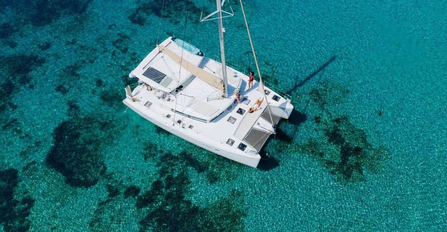Athens: Catamaran Cruise with Fresh Lunch and Wine - The ride back: Athenian coastline views and the right kind of calm