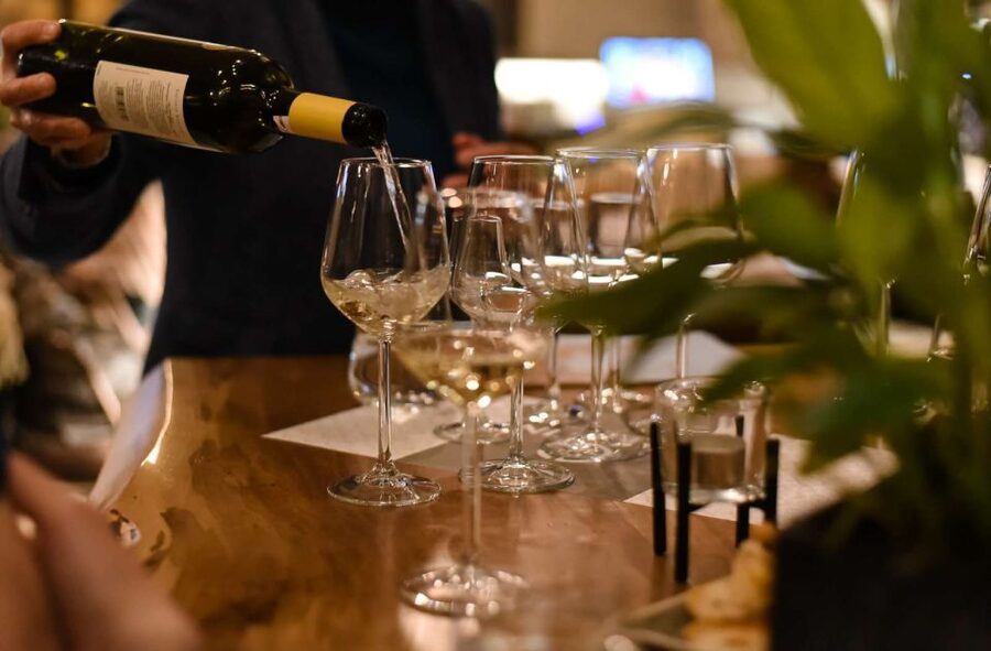 Athens: Premium Food and Wine Tasting Tour in the evening - Group size and pace: why 4 hours feels generous
