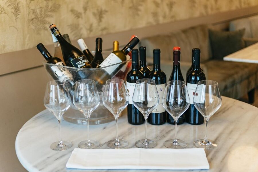 Athens: Wine Tasting with a Sommelier under the Acropolis - George Spirou, Dimitris, and the tasting rhythm you’ll actually remember