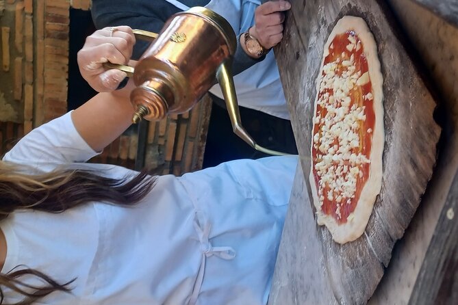 Authentic Farm Tour with Pizza, Cheese, Wine & Limoncello Tasting - The pacing and group size: friendly, not chaotic