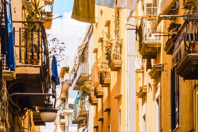 Authentic Naples Food Tour with 8+ Tastings of Pizza, Wine & More - Via San Gregorio Armeno: the street that locals still love