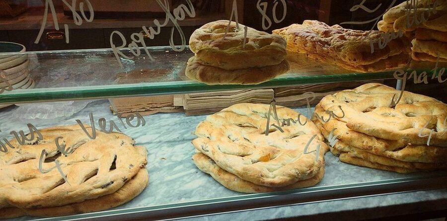 Avignon: Historic District Guided Food & Wine Walking Tour - Why Avignon’s flavors make this walk worth it