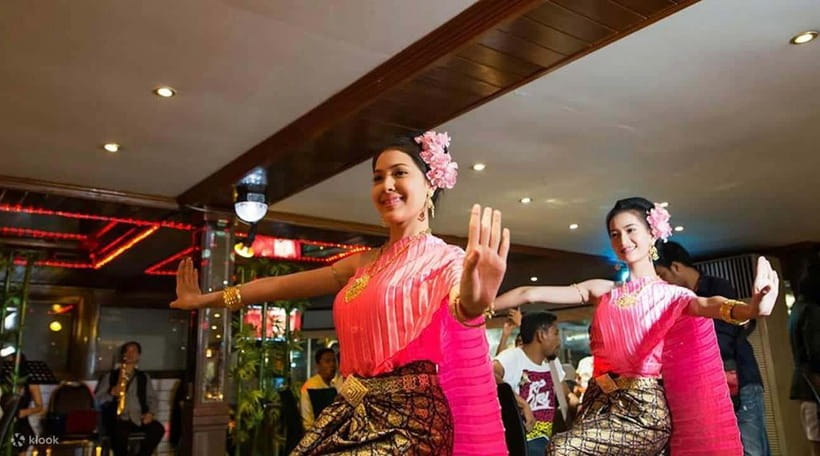 Bangkok: Luxury White Dinner Cruise Free Flow Beer and Wine - The ride time: how the route keeps you entertained for 2 hours