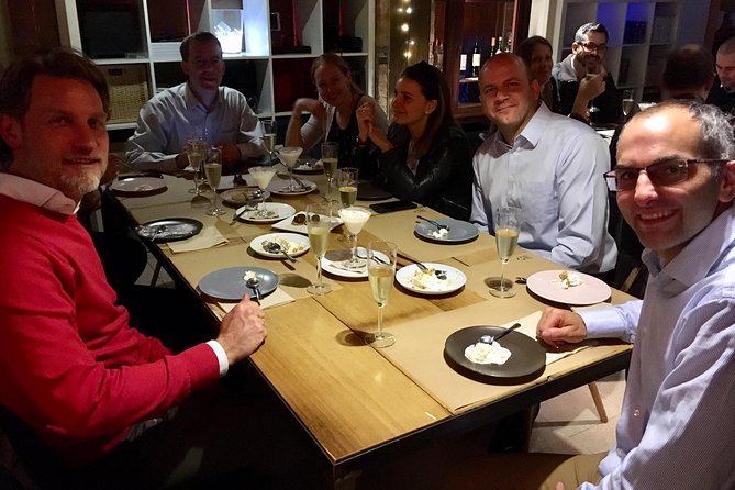 Barcelona Gothic Quarter VIP Tapas & Wine Tour - Final dessert and cava in the Jewish Quarter: the sweet payoff