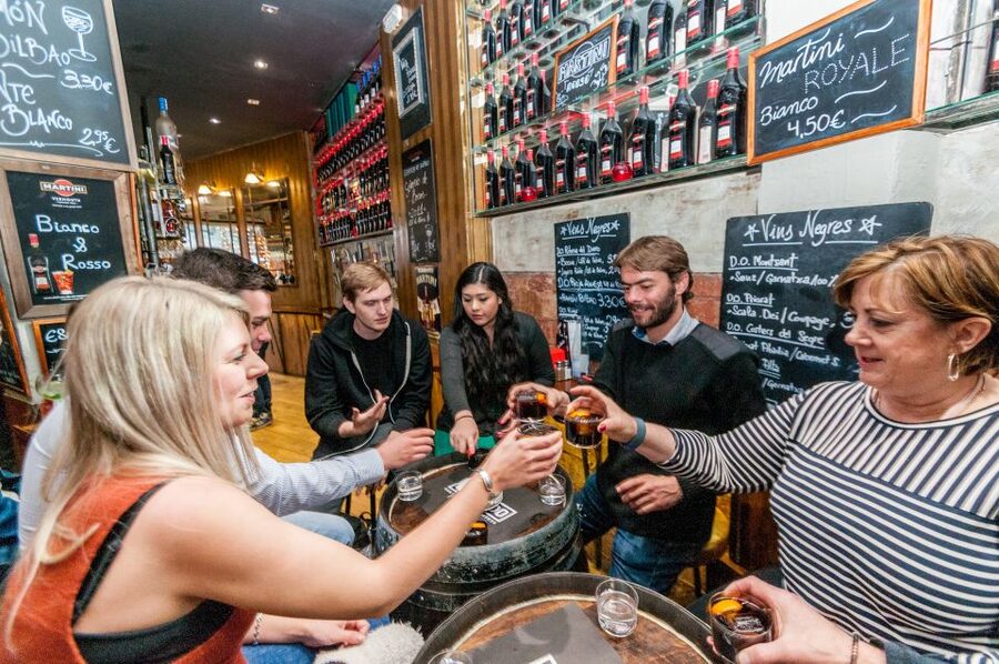 Barcelona Gourmet Food & Wine Tour with Local Expert - Stop 1: a modern take on a traditional taberna with four tapas