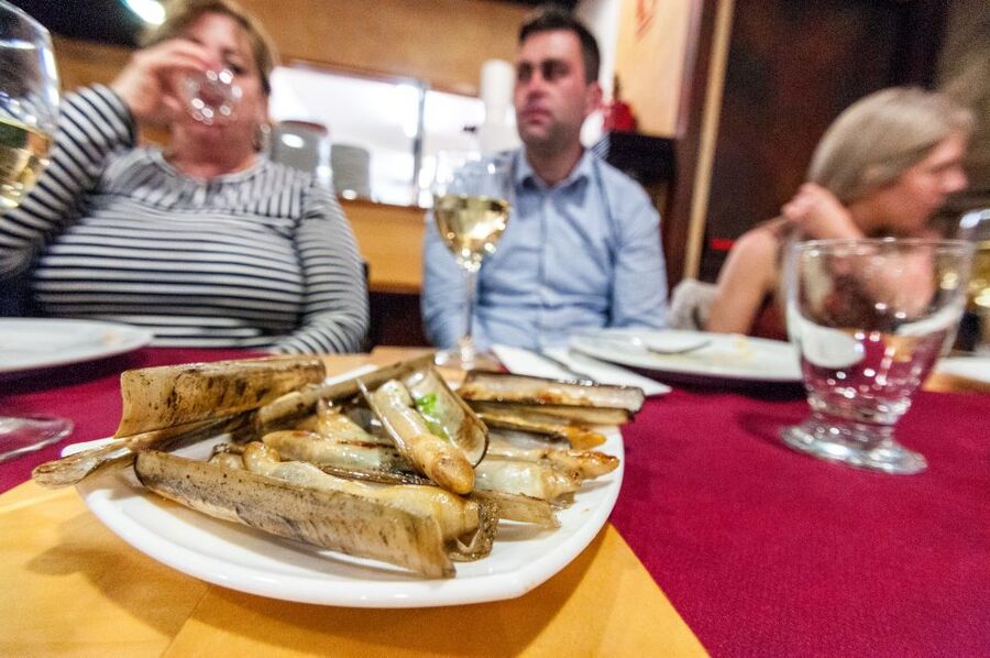 Barcelona Gourmet Food & Wine Tour with Local Expert - Who this tour suits best (and who should reconsider)