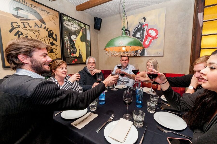 Barcelona Gourmet Food & Wine Tour with Local Expert - How to get the most from the night