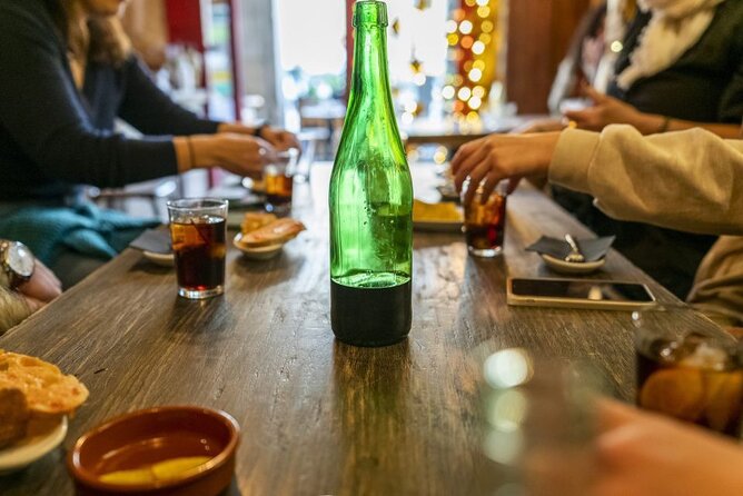 Barcelona: La Boqueria Food, Wine & History Walking Tour - What’s included: lunch, tastings, and how the drinks show Catalonia