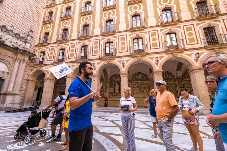 Barcelona: Montserrat Tour with Lunch & Wine Tasting Option - Why this morning Montserrat trip feels different than a rush-job