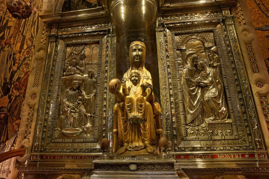 Barcelona: Montserrat Tour with Lunch & Wine Tasting Option - Lunch specifics: what you’ll actually eat and sip