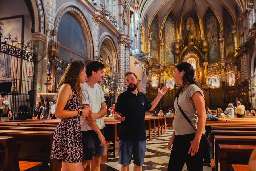 Barcelona: Montserrat with Winery, Lunch, and Train Options - Exploring on Your Own: Trains, Funiculars, Crosses, Museum Stops