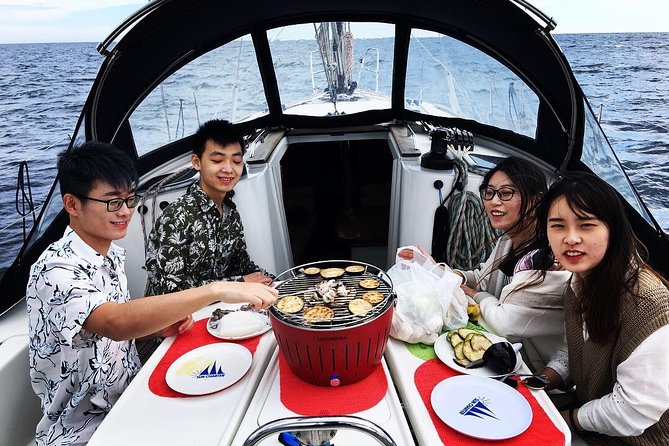 Barcelona Private Sailing Trip with unlimited drinks and snacks - Key highlights at a glance