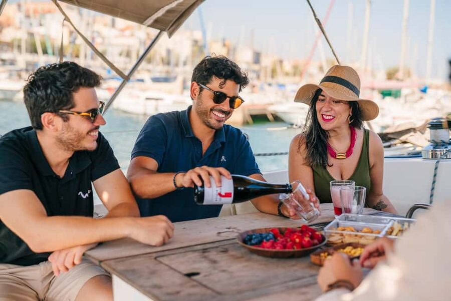 Barcelona: Sailing Cruise & Vineyard Tour with Wine Tasting - Key Highlights at a Glance