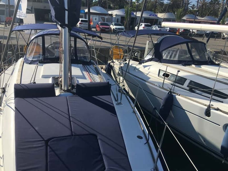 Barcelona: Sunset Boat Trip with Cava Wine and Snacks - Price and value: why $46 can feel fair on the water