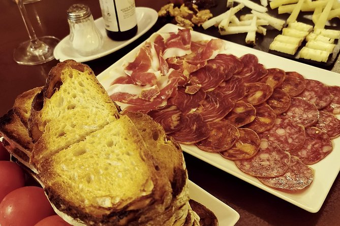Barcelona Tapas & Wine Experience as a Local at Hidden Wineries - Basilica de Santa Maria del Mar and Placeta del Pi: when you get a breather