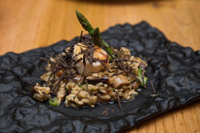 Barcelona Wine and Gourmet Tapas Tour - Gaudí plus tapas: why this route feels efficient