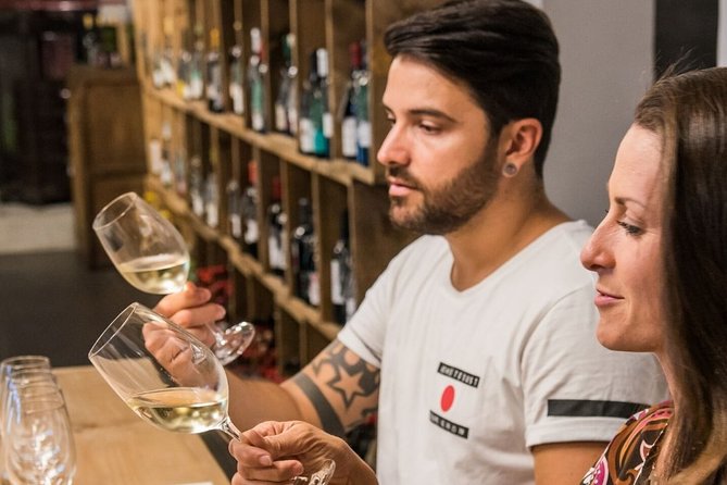 Barcelona: Wine Tasting and 5 Course Tapas Pairing Dinner - Five wines that teach you the pairing logic