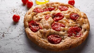 Bari: Street Food Walking Tour with Wine Tasting - What you’ll eat: the Puglia hits (and what to expect)