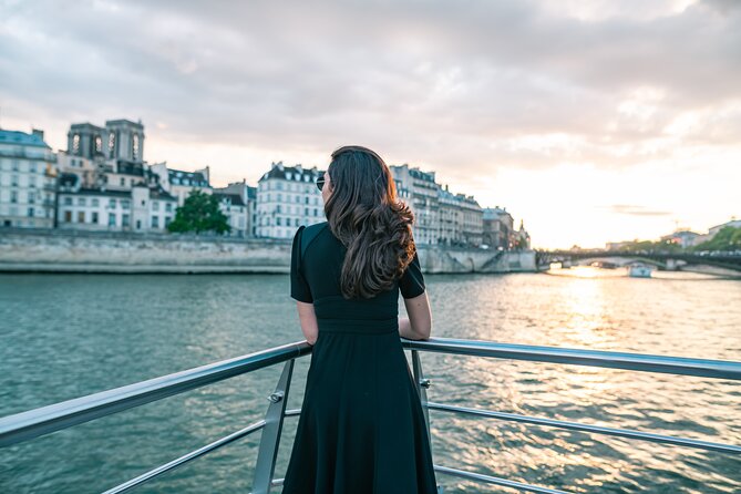 Bateaux Mouches Sightseeing Cruise in Paris with Champagne - Where You Board at Port de la Conférence (and how the departures work)