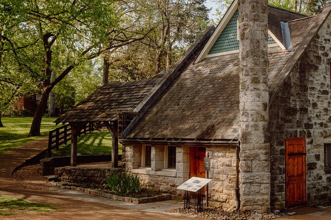 Belle Meade Guided Mansion Tour with Complimentary Wine Tasting - Exploring the 30-acre arboretum and historic outbuildings at your pace